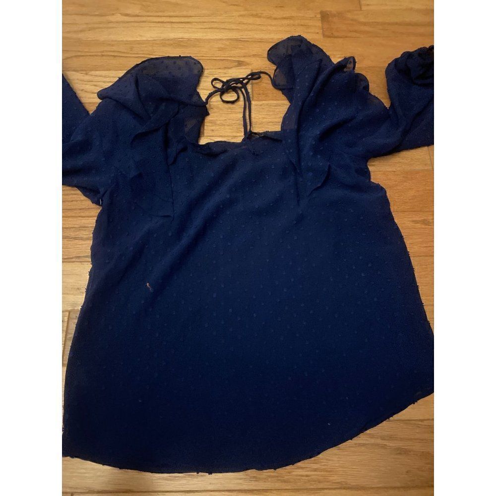 Gibsonlook, women's navy blue tied back basic blouse size XS - Picture 4 of 8